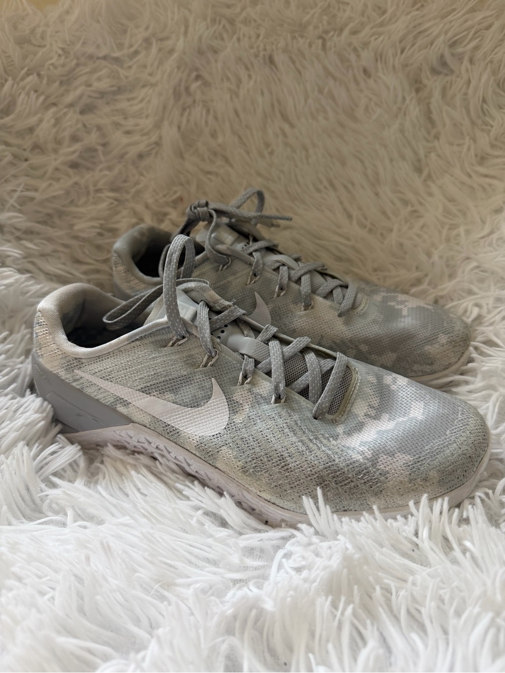Nike Metcon Gray Camo Training Shoes Women's Size 7.5 Cross Training